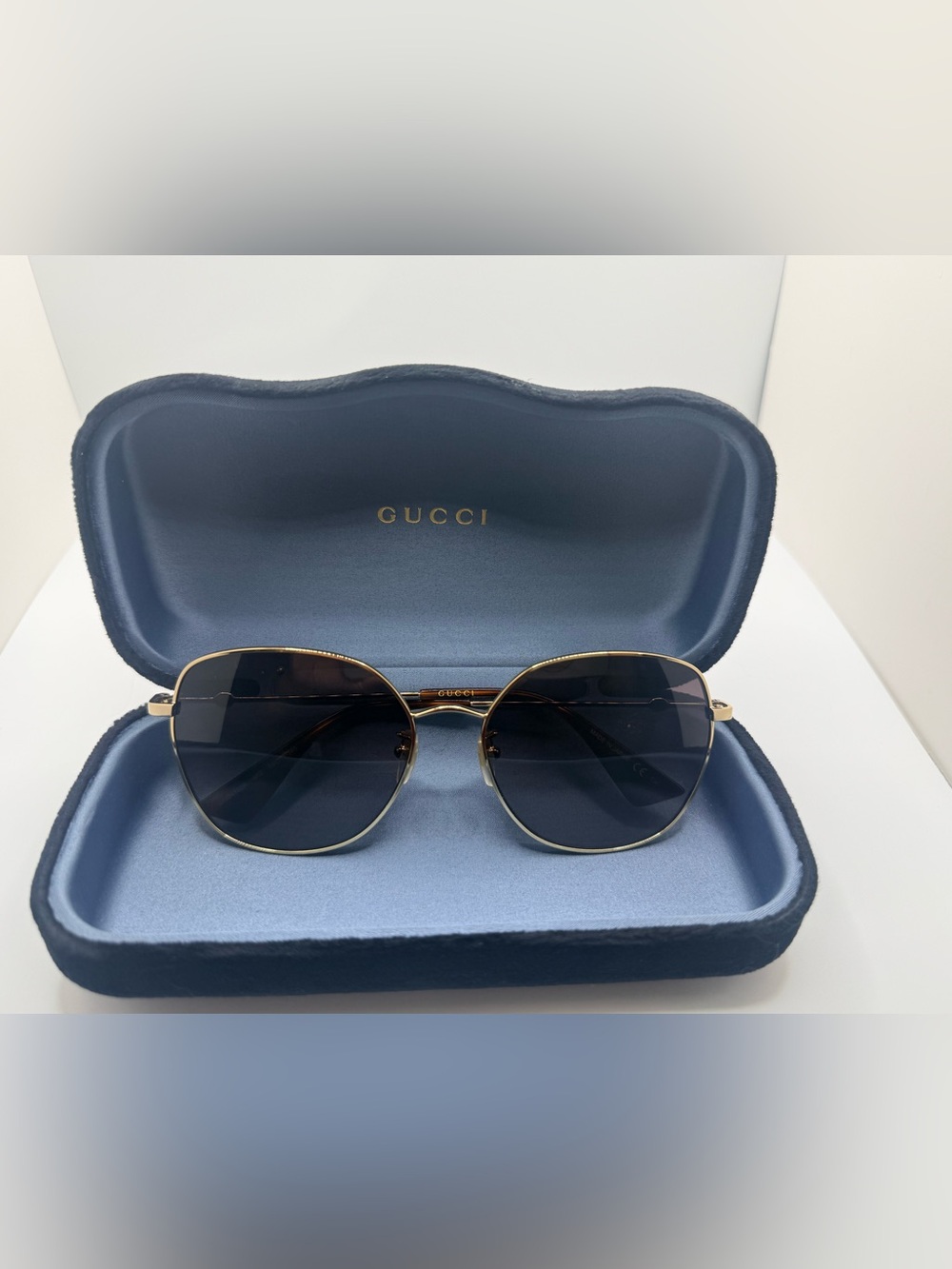NWOT Gucci GG0415SK 002 Gold Havana Oversized Sunglasses 59mm with Case